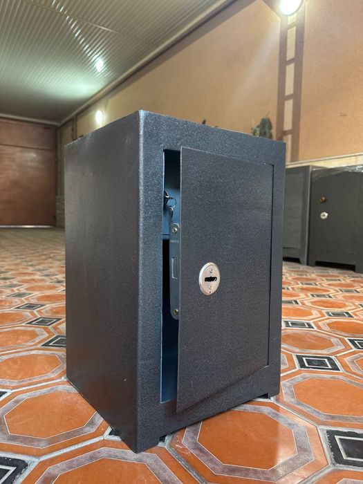 СЕЙФ лар хар хил улчамда