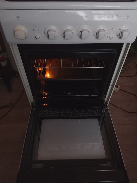 Газовая плита рабочая