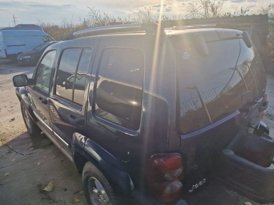 Dezmembram Jeep Cherokee Liberty 4x4, an 2006, 2.8 CRDI