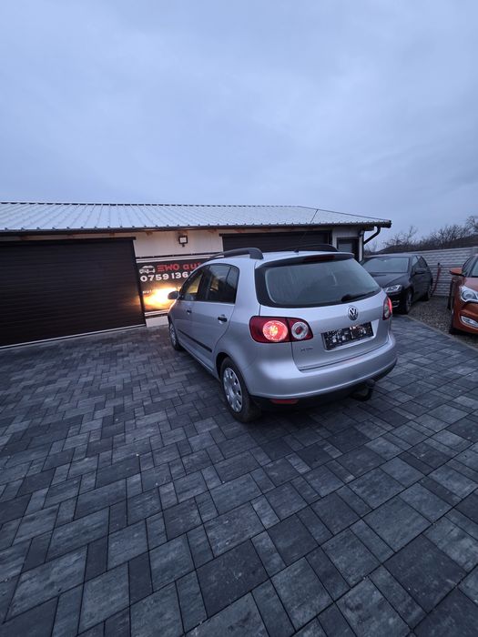 Seat Toled vw GOLF 5  an 2008 posibilitatea rate Doar cu buletinul