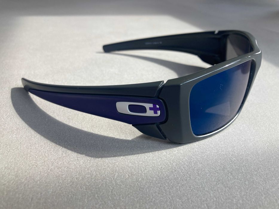 Слънчеви очила Oakley Fuel Cell Hero edition