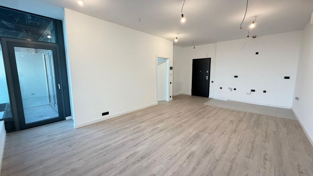 Proprietar \ ONE NORTH LOFTS \ Pozitionare EST \ Vedere libera — fotografia 3