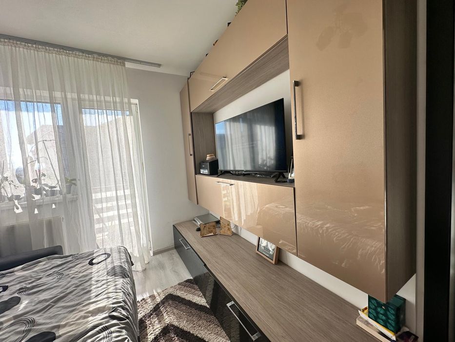 Vând studio !! Sâmpetru