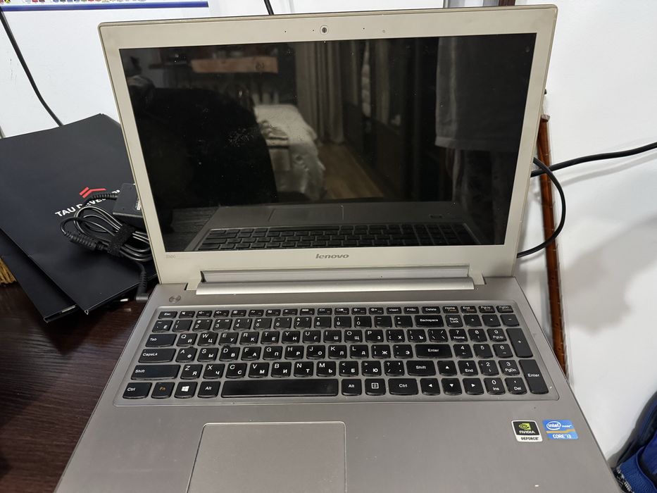 Ноутбук Lenovo 1