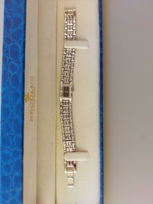 Швейцарски часовник Seculus, дамски