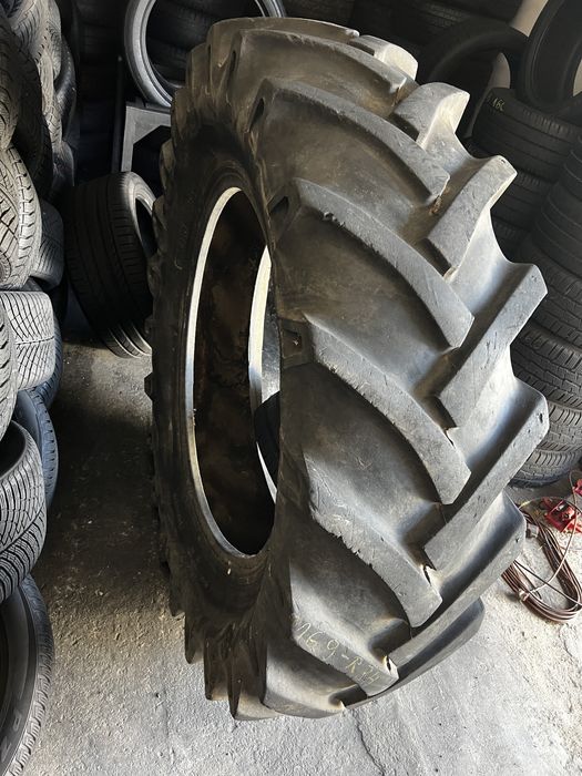1 anvelopa 16.9 R34 , 420/85/R34 , Vredestein , foarte buna !
