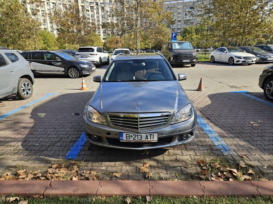 Vând Mercedes-Benz C220 Cdi automat