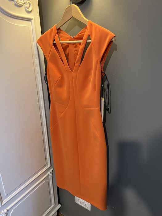 Rochie Karen Millen noua, TOP!