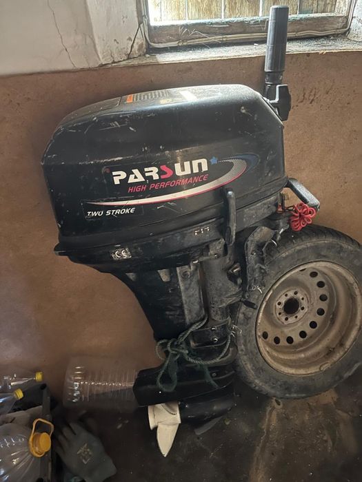 Продам водную маторку Parsun 15