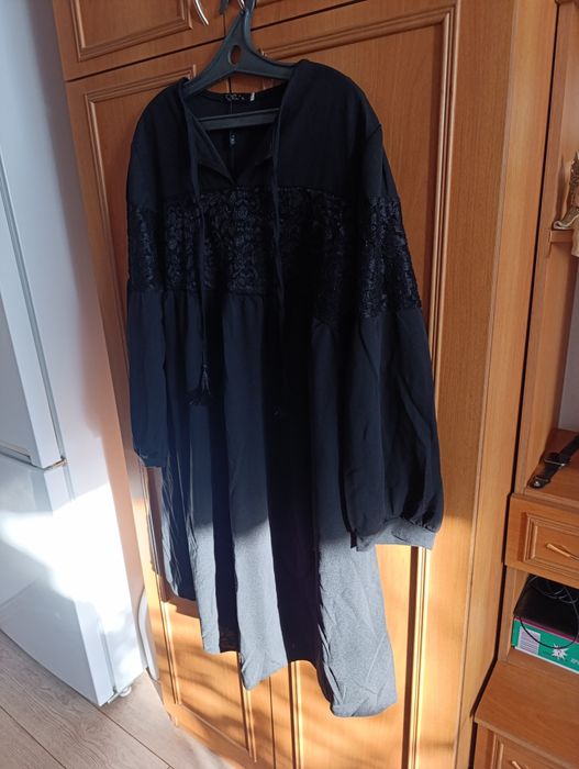 Продам женские платья