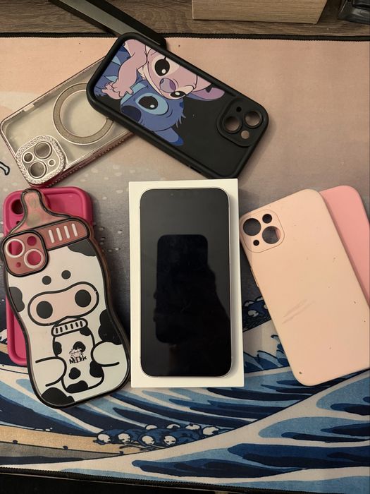 iPhone 13 128GB Impecabil. FULL BOX. 6 Huse Cadou