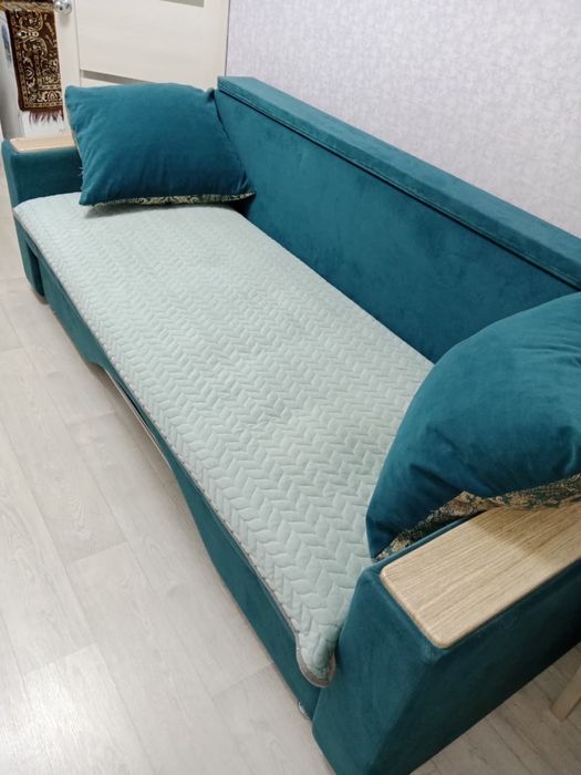 Срочно продам диван-софа