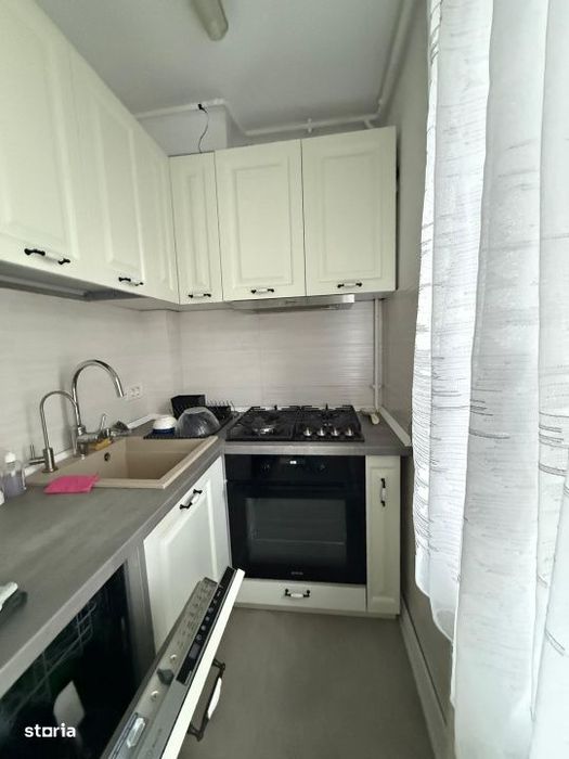 Apartament 3 camere, 75 mp, zona Cornitoiu — fotografia 3