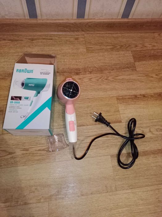 Продам абсолютно новый фен для волос — в упаковке