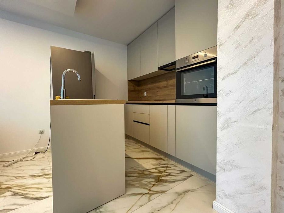 Дава се под наем Двустаен апартамент в София, Витоша - 70 кв.м за 686.97 € - Снимка #3