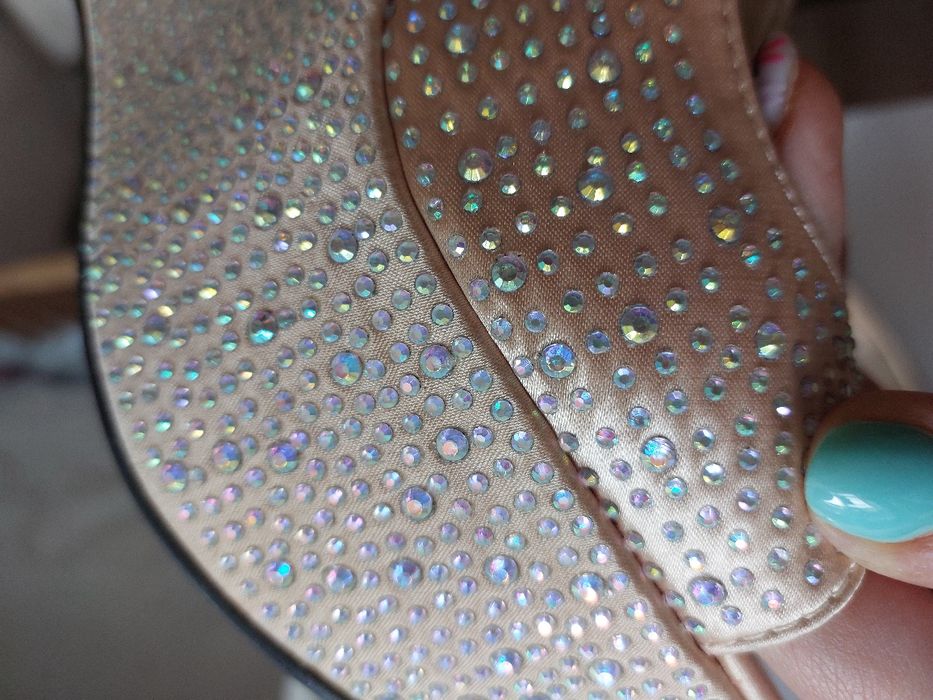 Страхотни обувки