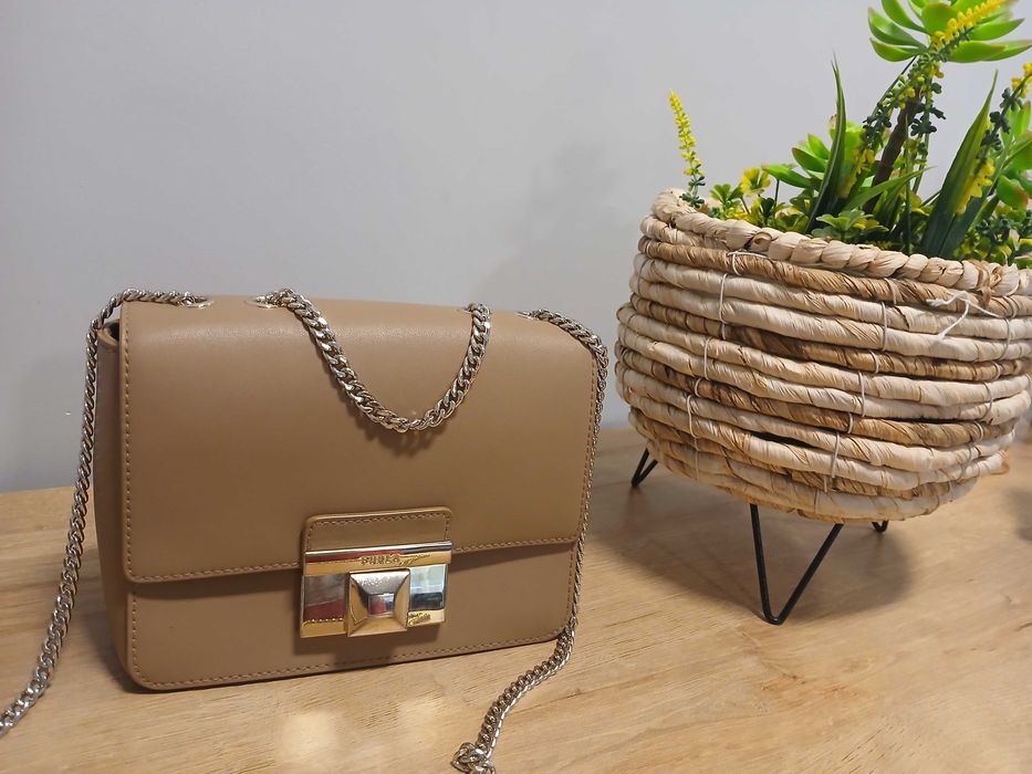 Чанта велур ,Furla