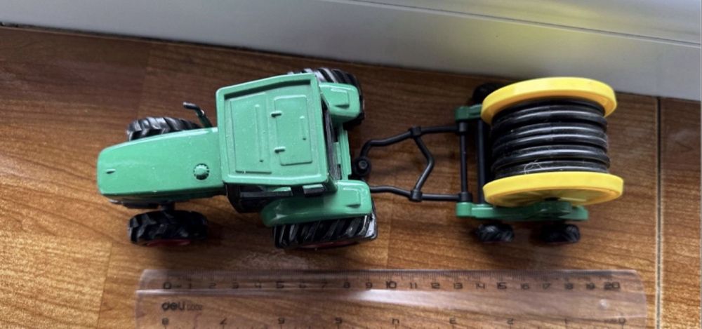 Machete auto metalica tractor cu remorca scara 1/32