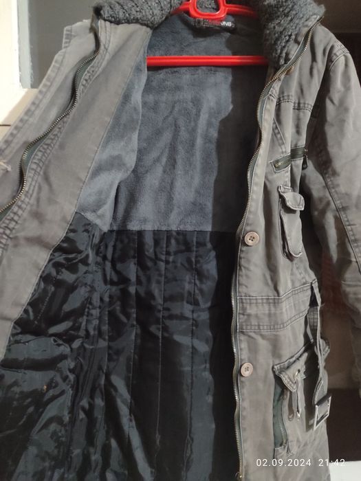 Женские куртки размер48