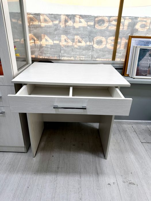 Медицинская тумба/стол с ящиком