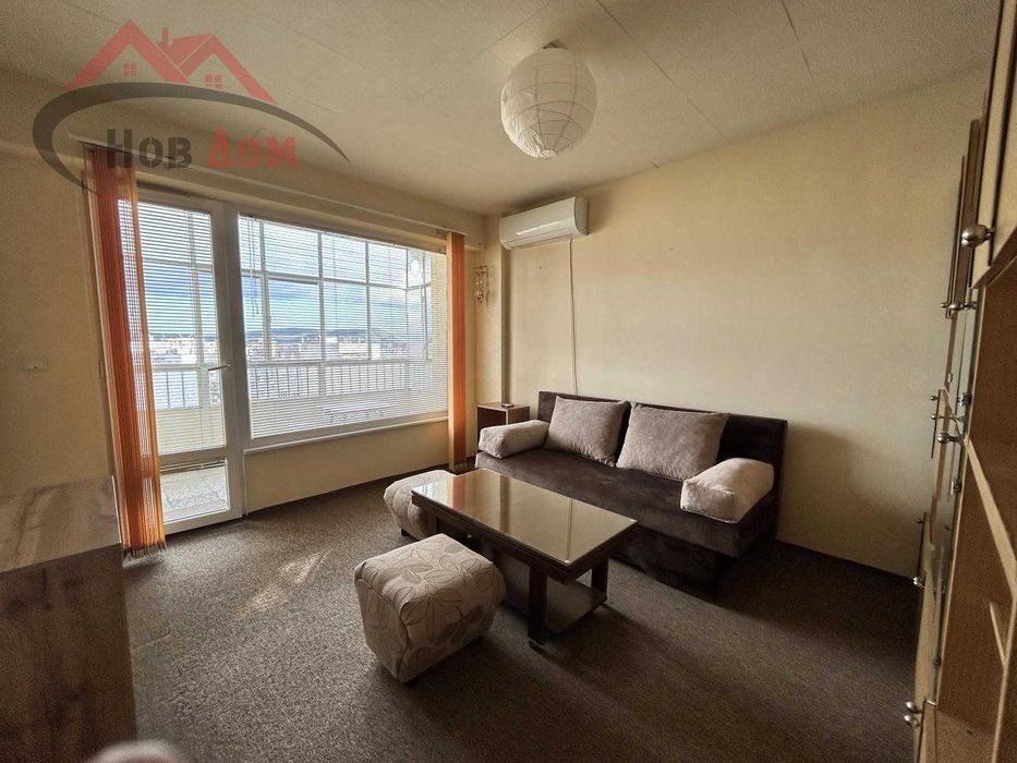 Двустаен в кв. Бузлуджа