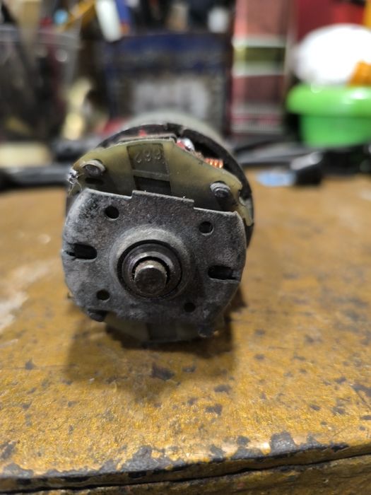 Ел двигател 12v ot Голф 2