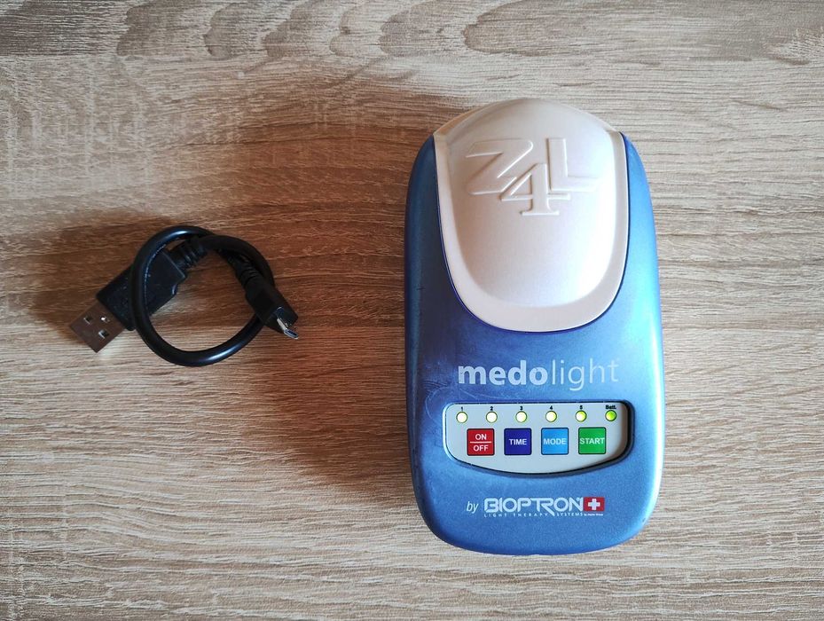 Продавам BIOPTRON Medolight Z4L – професионален уред за светлинна терапия
