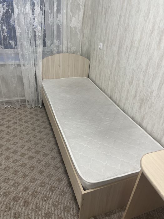 Кравать с мотрасом