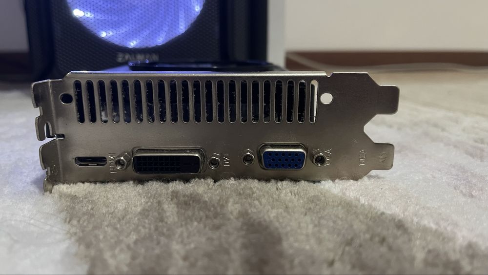 Видеокарта GTX 750