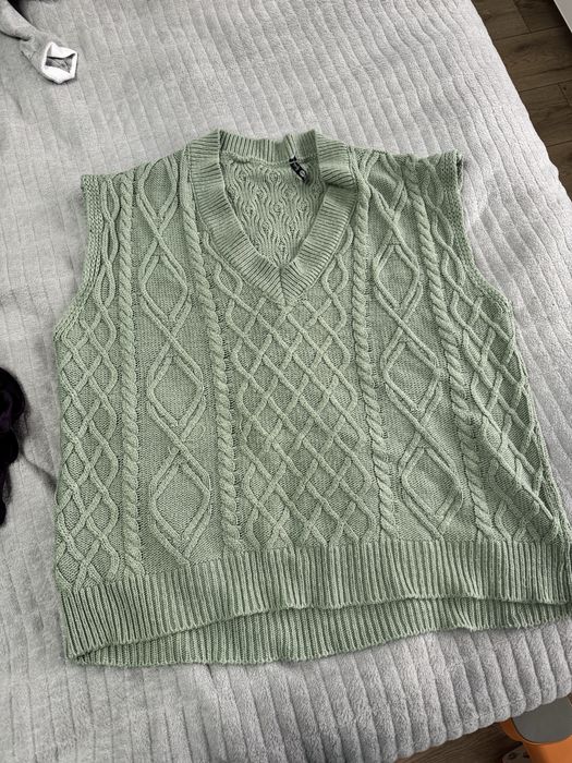 Отдам даром женская одежда