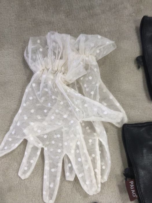 Женские перчатки новые