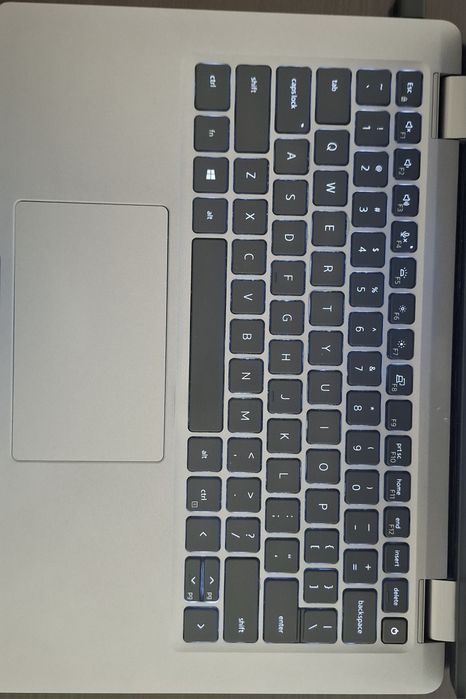 Dell Latitude 5320 | Core i5 11-avlod / 16 GB RAM / A'lo holatda