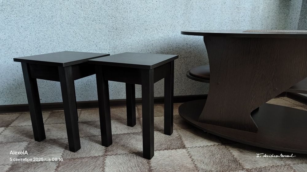 .2 стула новые цвет венге