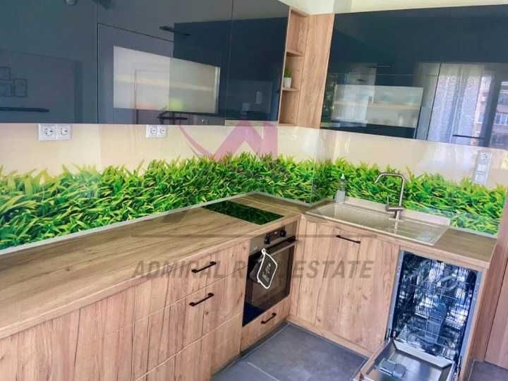 Дава се под наем Тристаен апартамент в Варна, Чайка - 95 кв.м за 797.64 € - Снимка #1