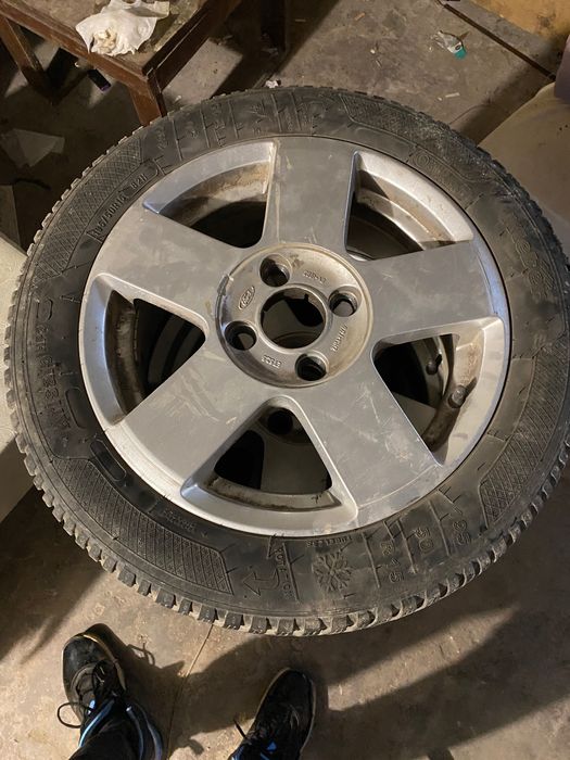 Гуми с джанти Форд фиеста 2006