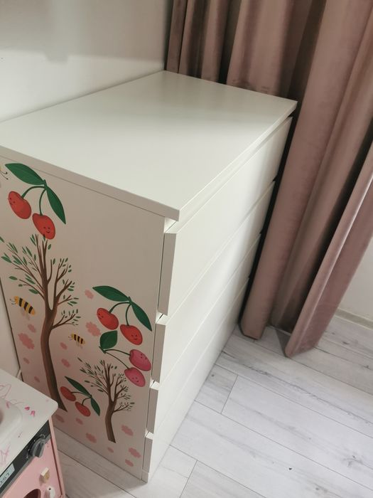 Comoda ikea in stare foarte buna