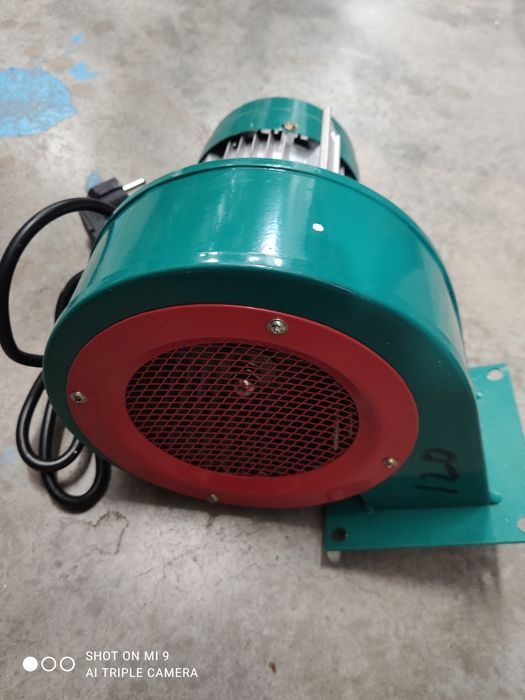 Вентилятор нагнетательный.