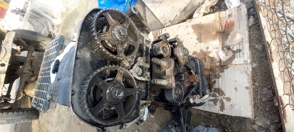 Mazda Cronos матор