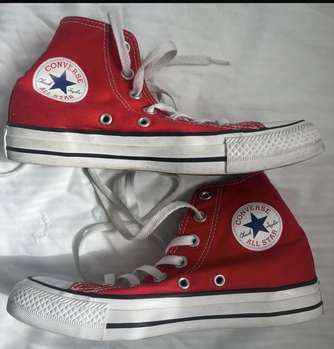 Adidasi Converse marimea 35