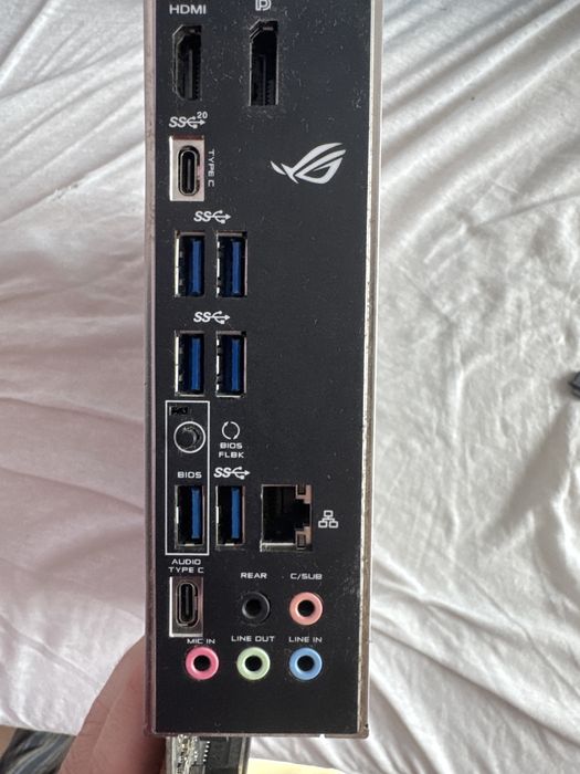 Asus ROG Strix B460G-Gaming pentru parti (LGA 1200)