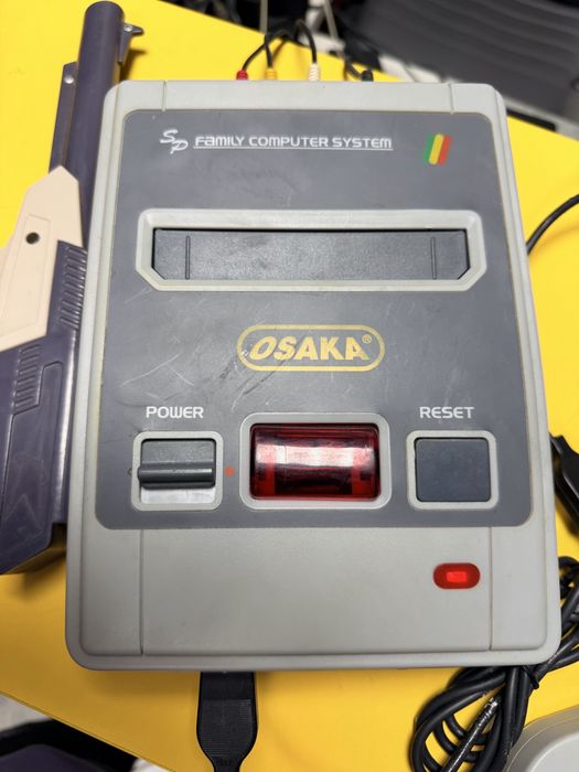 Ретро конзола Osaka family computer system