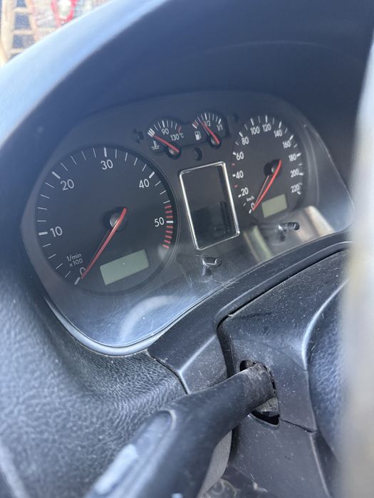 VW Golf 4 1.9tdi 110 - на части