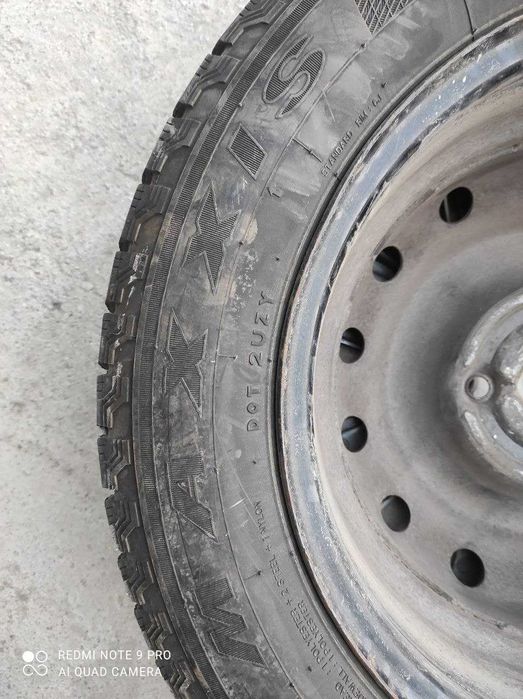 зимние шины с дисками 195\60\R15