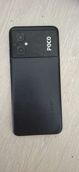 Телефон  Poco m5