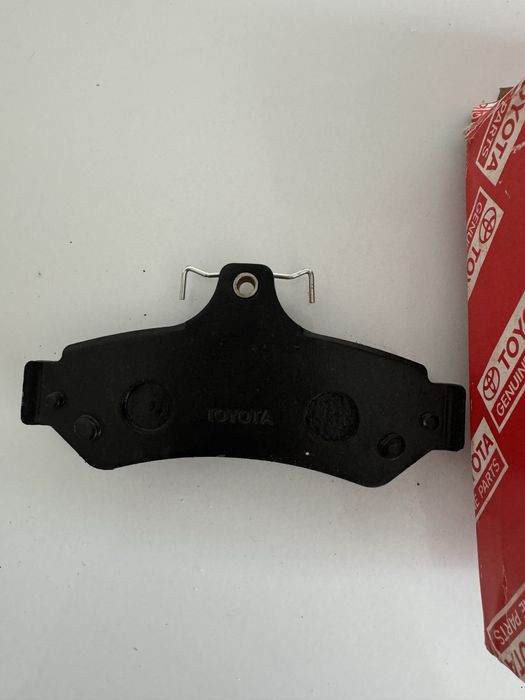 Продам колодки задние