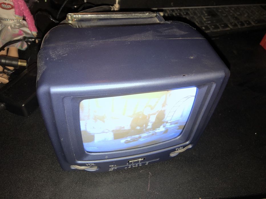 Televizor crt portabil Brigmton
