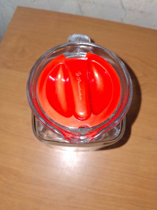 Кувшин с крышкой.