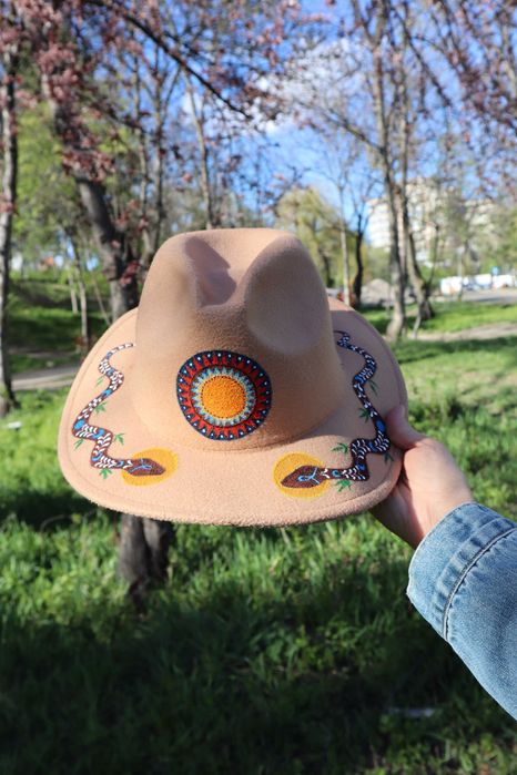 palarie fedora pictata