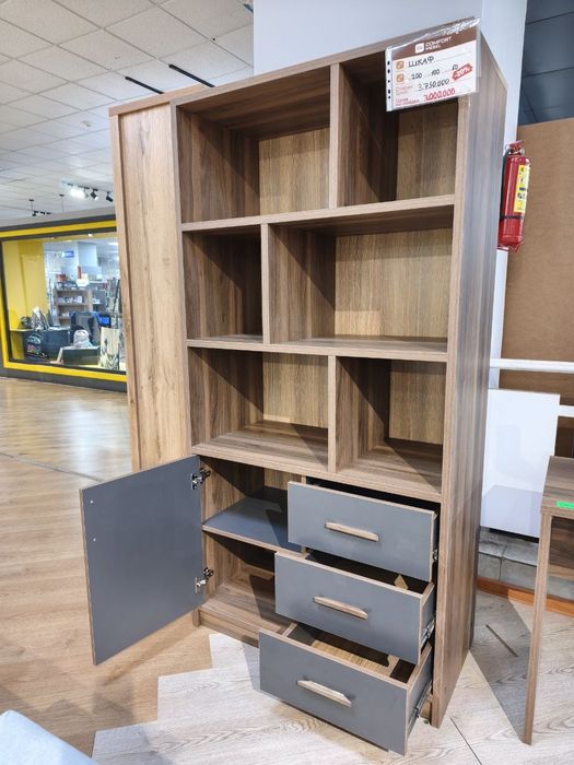 Книжный шкаф от производителя