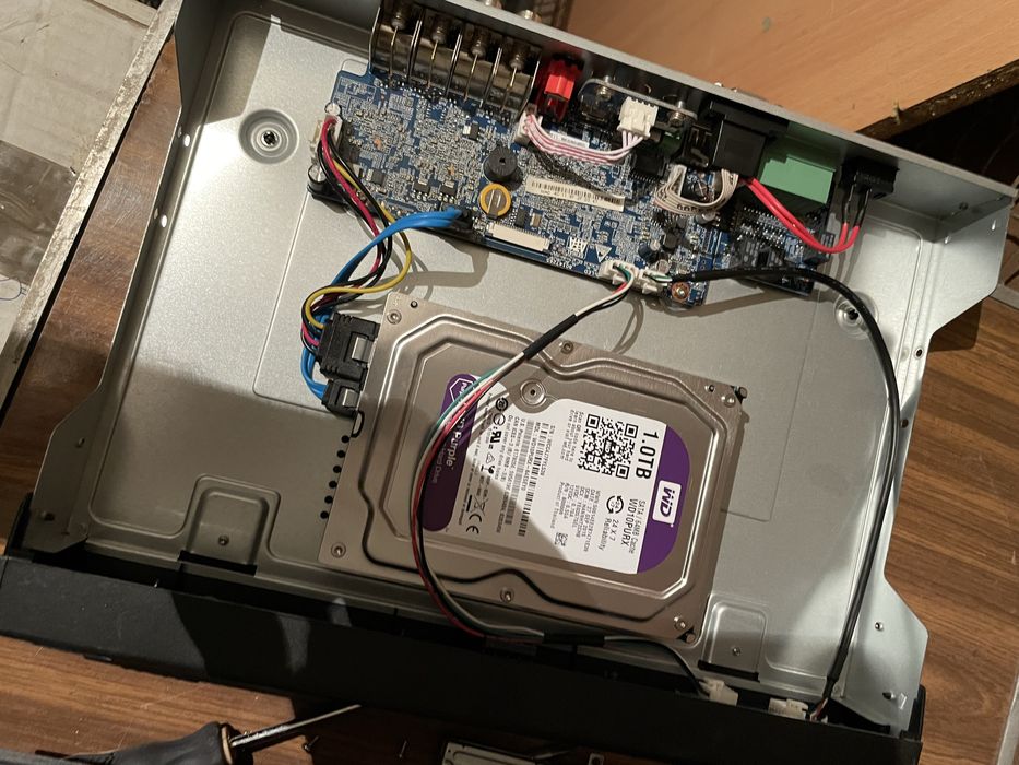 Dvr cu hdmi si hdd 1tb